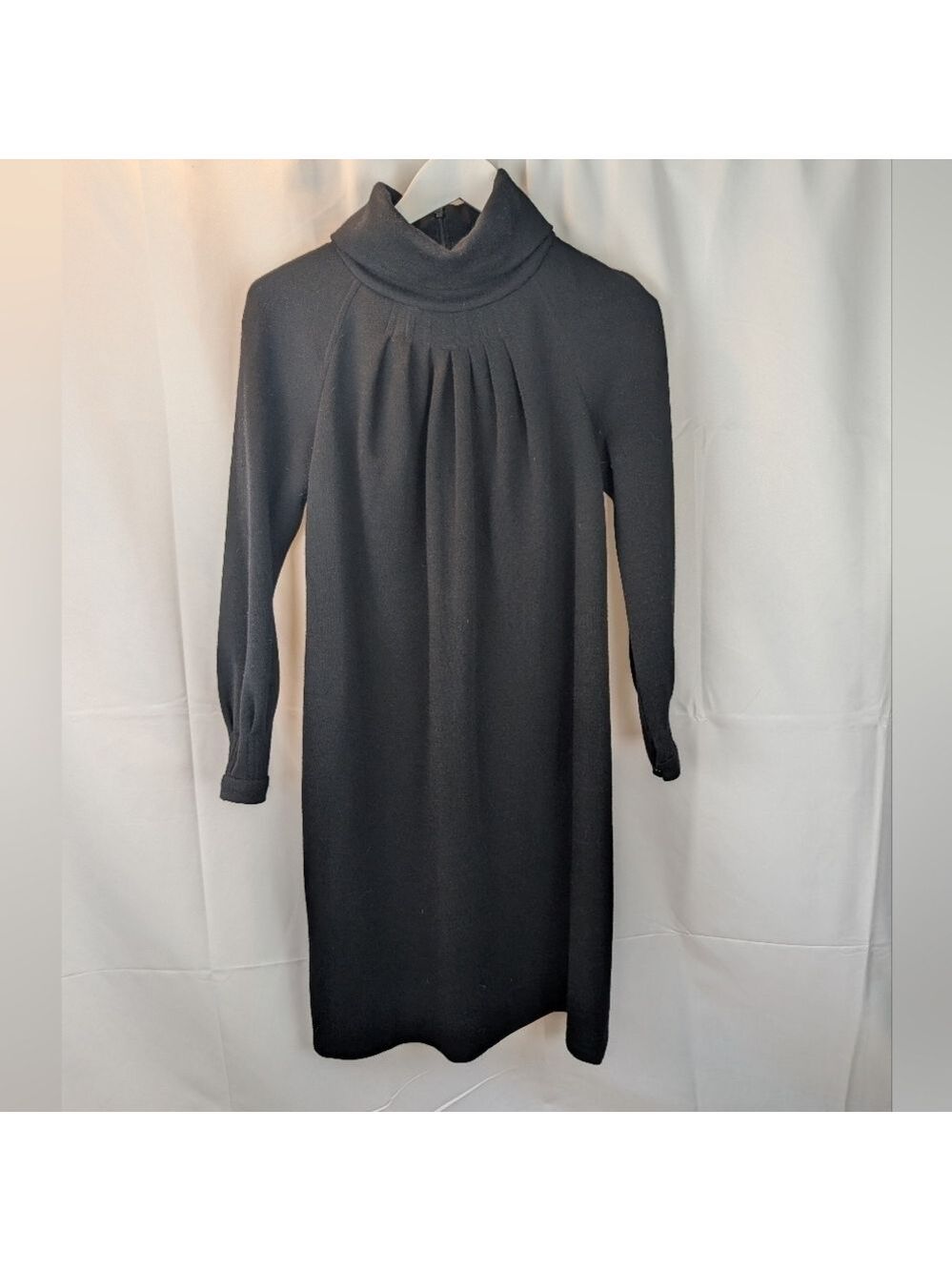 Bill Blass Vintage Elegant Black Turtleneck Dress Size 8 In EUC